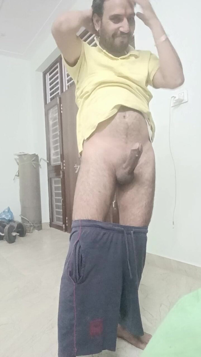Rajasthani-old-lover: Masturbasi setelah memijat tiri tetanggaku dan mengambil spam kedua kalinya
