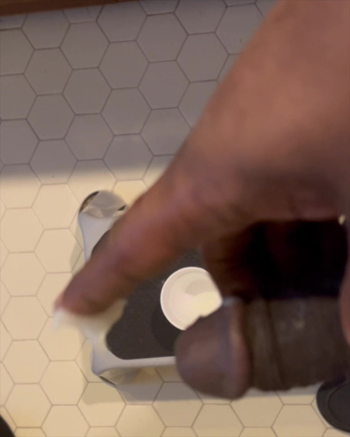 Jacks: Asmr Memancut Mani Dalam Cawan