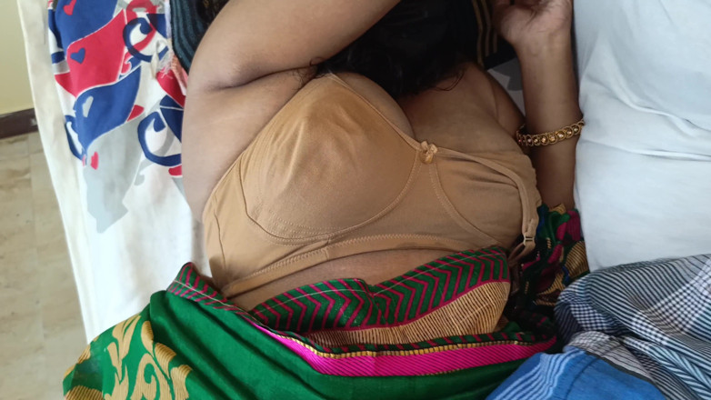 Laxi ammu: तमिल विवाहित आंटी