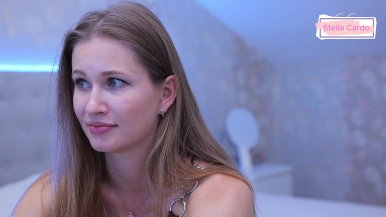 Stella Cardo: O vestido da Stella Cardo está prestes a rasgar Não...