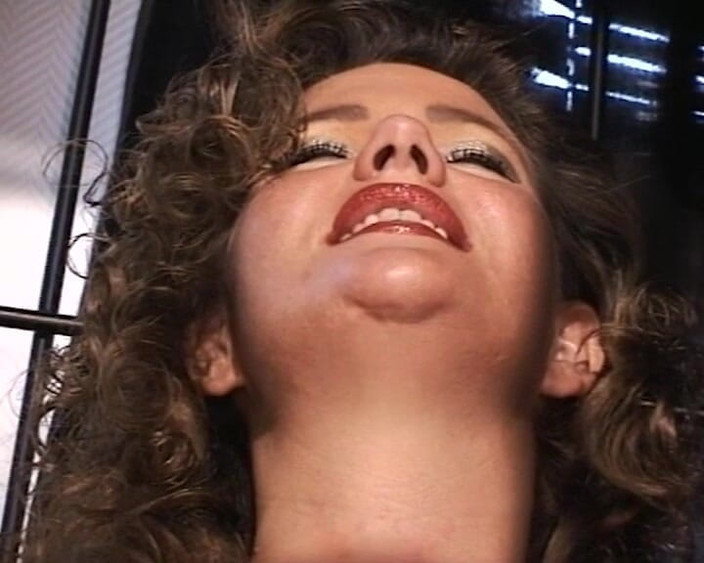 BB Video - Vintage Story: Alemana milf amateur solo mujer fetiche morena