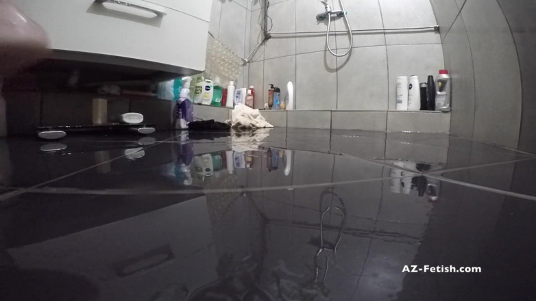 Aqua Pola: Adegan pendakian selepas kencing dalam video diri saya