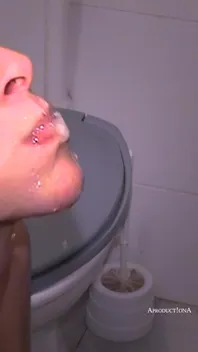 Self Piss Washing Teeth with Cum and Piss