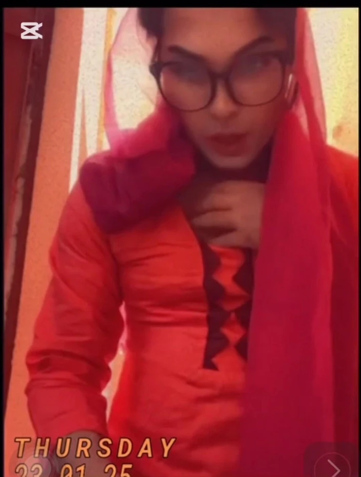 Apple00001: Come mostgo il mio tatuaggio ai miei studenti durante la...