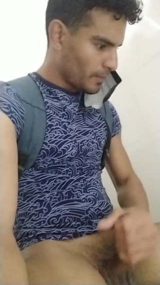 trebol_Jess: Young gay Latino in bathroom