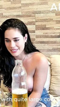 Lauren Phillips, ich reagiere, als sie in ihren arsch gefickt wird und schluckt pisse, & mein stiefvater lässt mich 2 Liter dunkle natursekt schlucken