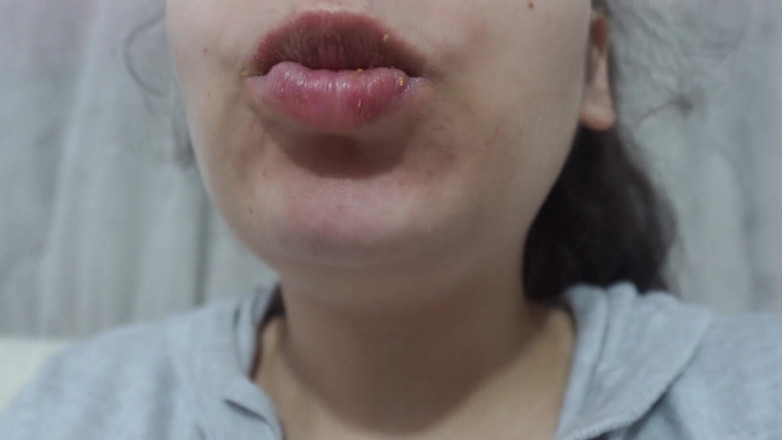 AmayaMori: Estou comendo salgadinhos de queijo.