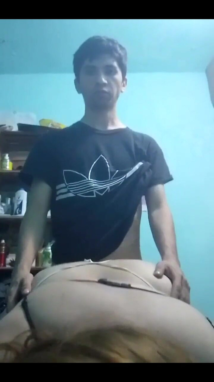 Fitcure1: 우리는 휴대 전화로 전면에서 촬영