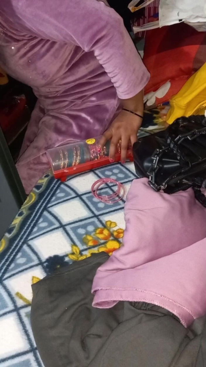 Manjushukla: パンジャビのバービーはドレスを着替えました。