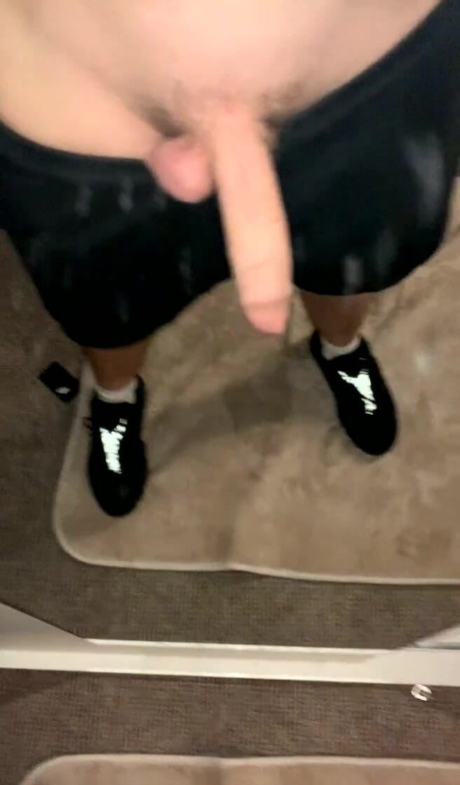 jay jenson: Ich zeige meinen schwanz im Spiegel. Teil 2