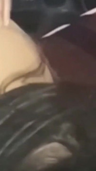 Ela não quer assistir filmes, minha melhor amiga quer sexo.