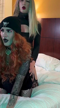 Femboy Джейд Медісон трахає кроссдрессера Бейлі Уайлд, добірка 1