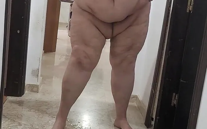 CoolMarina: Palmira Gordi. Chubby Mature Very Whore Takes a Shower in...