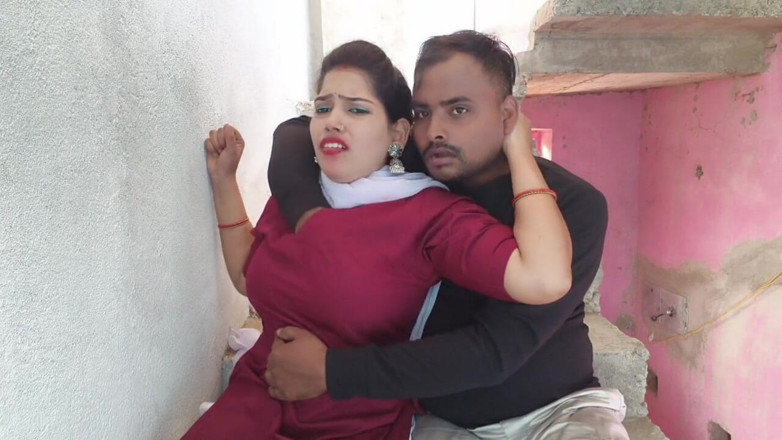 Sona bhabhi: Video seks luar ruangan pasangan mahasiwi india
