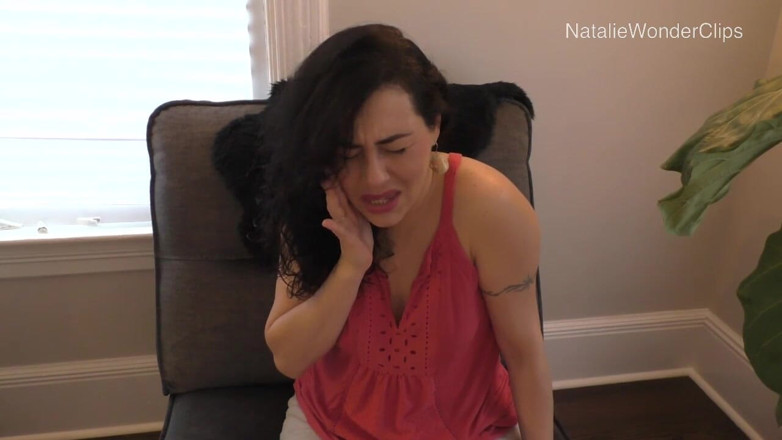 Natalie Wonder: मुझे विश्वास नहीं हो रहा है कि आपका लंड कितना बड़ा है!