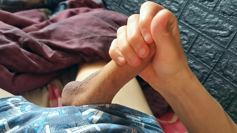 SEXY_GUYBEST: Potężny wytrysk i dużo spermy po długiej abstynencji!