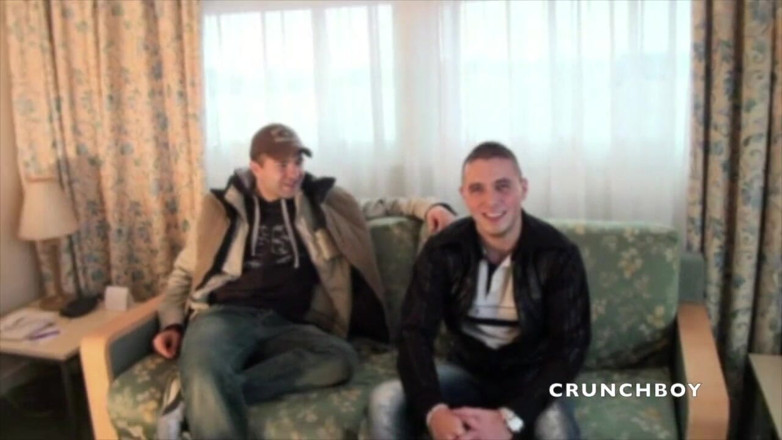Crunch Boy: Gizli heteroseksüel harika Arap xxl yarakla sikiliyor