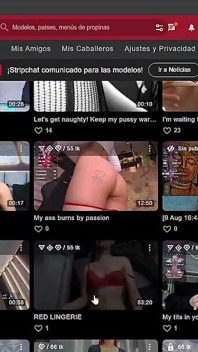 赤毛の女の子がカメラの前で自慰をし、セックスしたいと望む