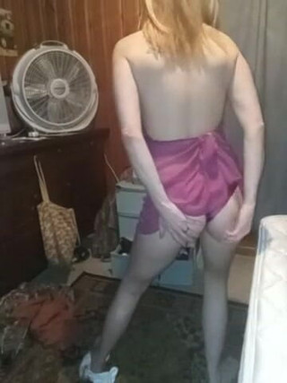 Wife likes to squirt on husband: Vợ thích khiêu vũ vì chồng