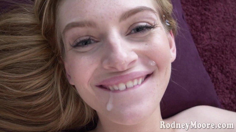 Rodney Moore: Wilde stiefdochter Maya Kendrick zuigt kont lul en komt klaar