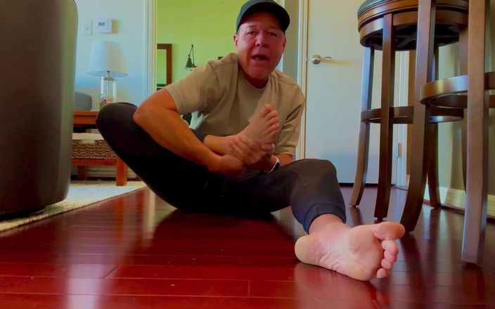 Barefoot Blake: Uctívání vlastní nohy +