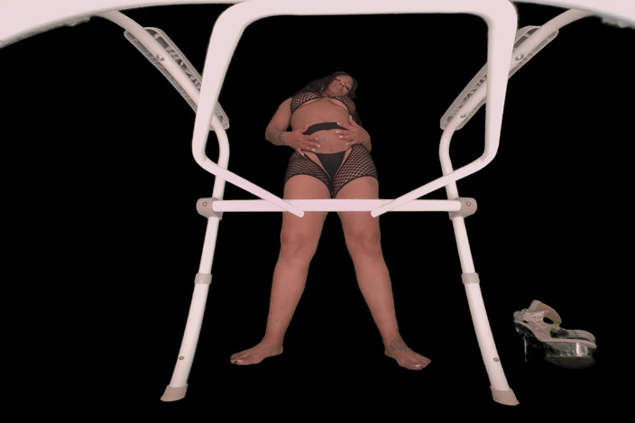 Ebony VR Solos VR.AR Fetish Films: सांवली चोदने लायक मम्मी - टॉयलेट देखने का बिंदु गांड वर्चस्व