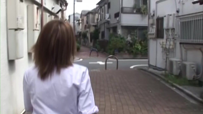 JapaneseAmateur: 미시 갈색 머리의 털이 많은 보지를 따먹어