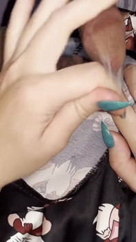 Meia-irmã tirou uma camisinha para um sexo agradável