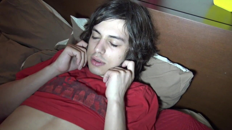 ROMANTIK FRENCH FUCKER XXL: Cadela twink Germain fodida e usada Romantik em pêlo