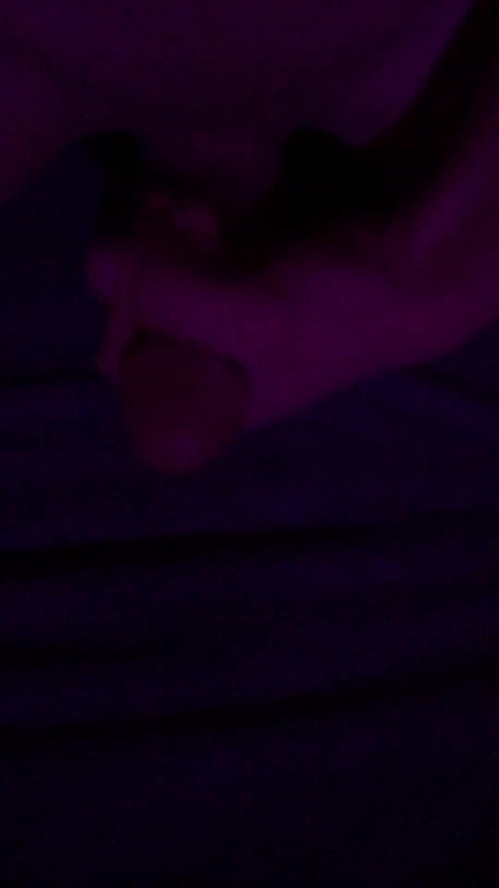 Femboy life: Chico Afeminado Masturbando Pene