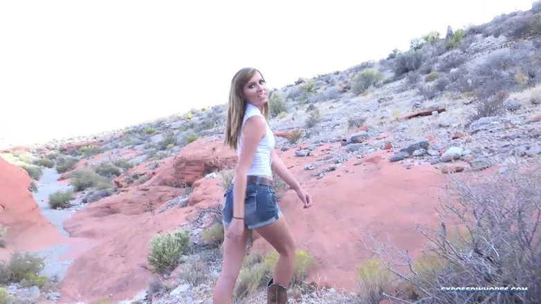 Exposed Whores Media: Teen katie Star fühlt sich, den schwanz ihres freundes beim...