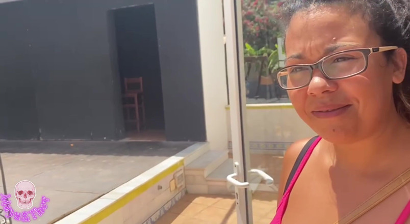 Mayay Thor X: I Naked in a Public Hotel Looking for Cocks and...