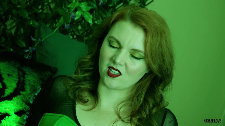Haylee Love: Poison ivy robin ko apni gulaam banaati hai bhaag 3