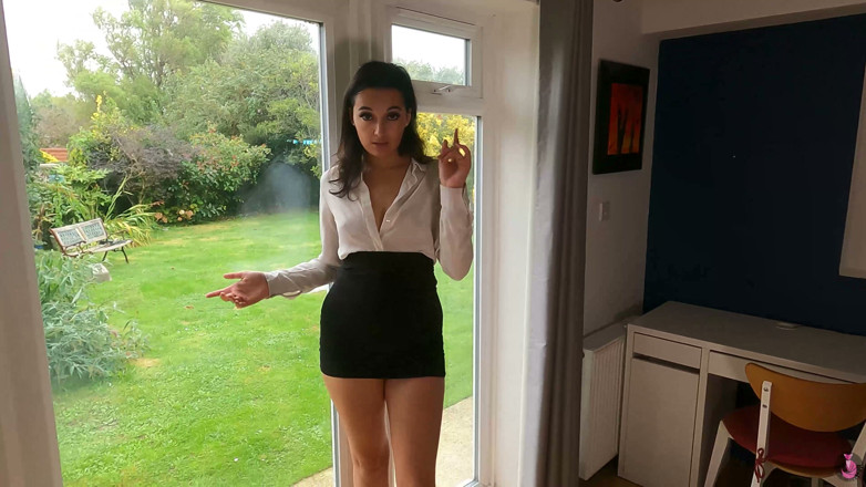 Summer Fox: Cocky Estate Agent dostane vystříkanou