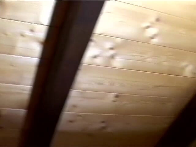 Real Home Made: Молоду дівчину в сонцезахисних окулярах відтрахали в дупу, як суку