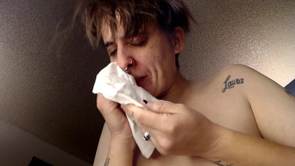 Abby Anna: Snot stifled snot spit menunjukkan wajahmu