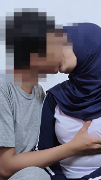 -dc- Awek Sekolah Asia yang bertudung minta guru pelik untuk memberikan peperiksaan khas - Minokiiko