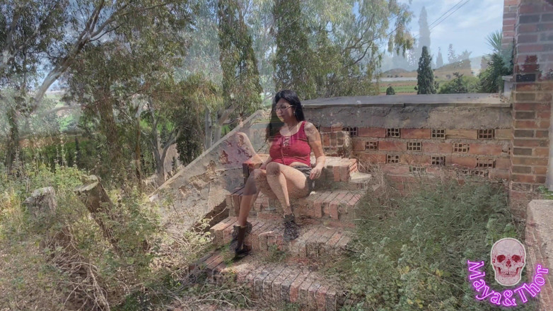 Mayay Thor X: Porno v opuštěném hotelu s voyeurem