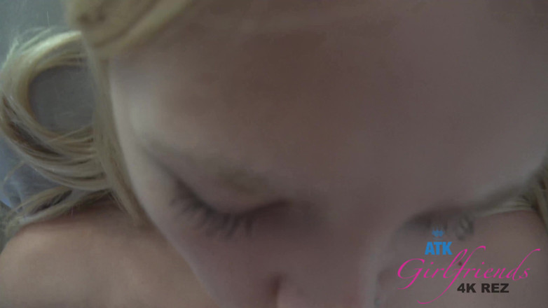ATK Fans (Girlfriends): Kate tęskniła za tobą, więc podeszła do spermy