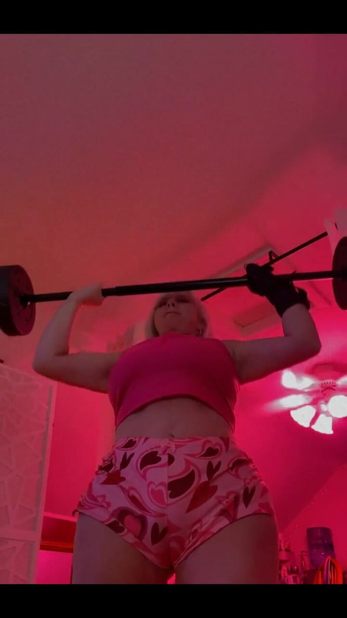 PaintedRose: Sollevamento per costruire muscolo continuare a muoversi.