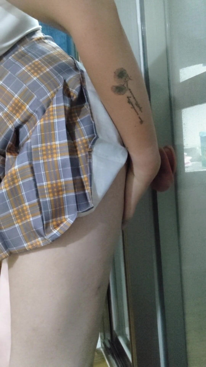 Xxx Yahui: Banci Yahui Solo dengan Dildo