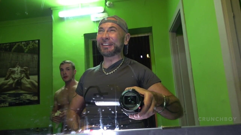 BAREBACK PARTY AT BOYBERRY CRUISING: นักแสดงหนังโป๊ Manuel Scalco โดน Apolo Adrii ใช้แรงดิบไม่ใส่ถุง