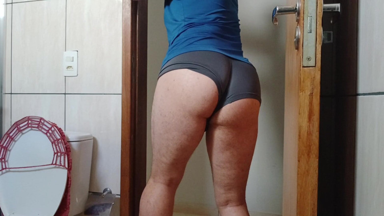 amateurbrazilian: I Took off My Shorts and My Neighbor Saw
