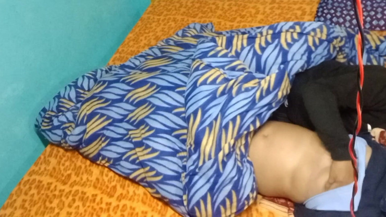 Rucku: Ragazza paffuta che ha storia con il suo ragazzo.