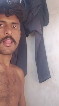 Ragazzo Da Solo Grosso Cazzo Completo HD Nudo