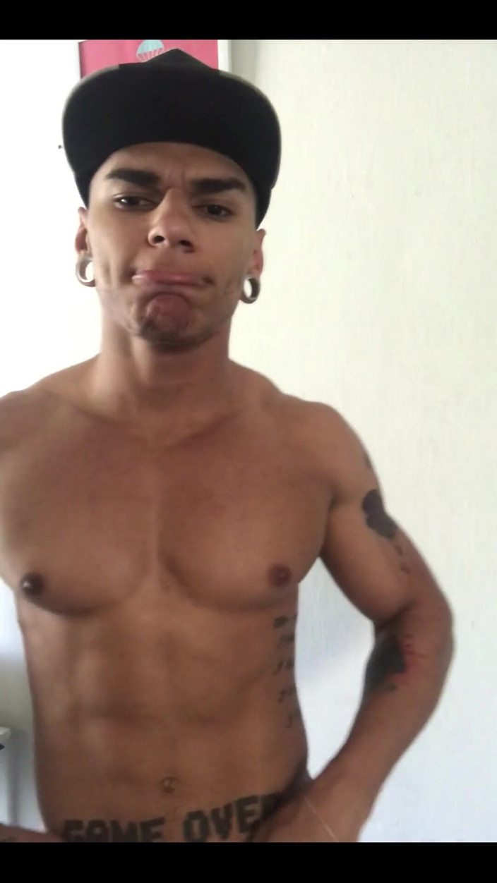 Exxtevao: Gay Over Musculs
