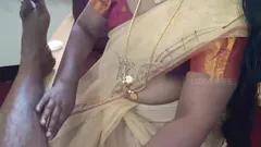 सेक्सी साड़ी में chithi/chaachi की चुदाई - भाग 1