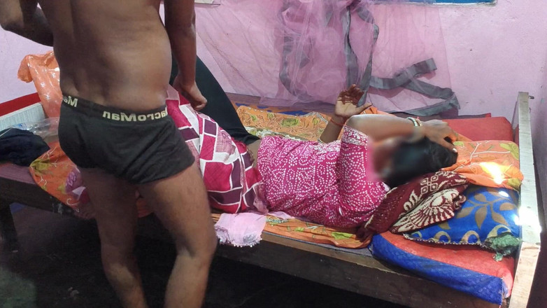 Sobha rani: 德西巴胡第一夜性爱！请慢慢地操我