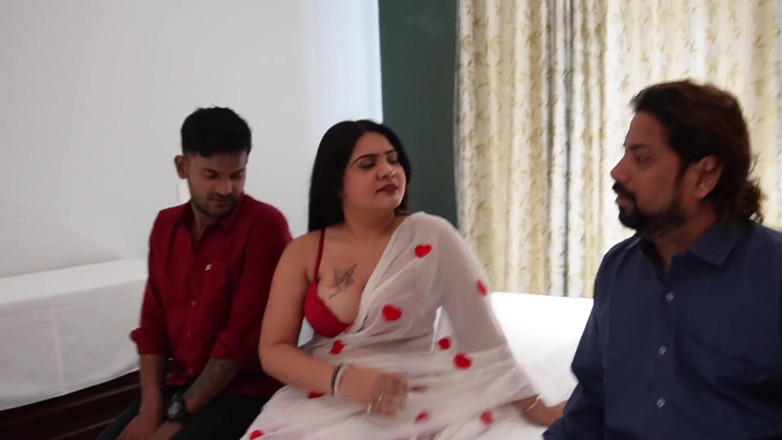Queen star Desi: Two Stepbrothers Fucked Their Step Stepsister When Their Stepmom Not...