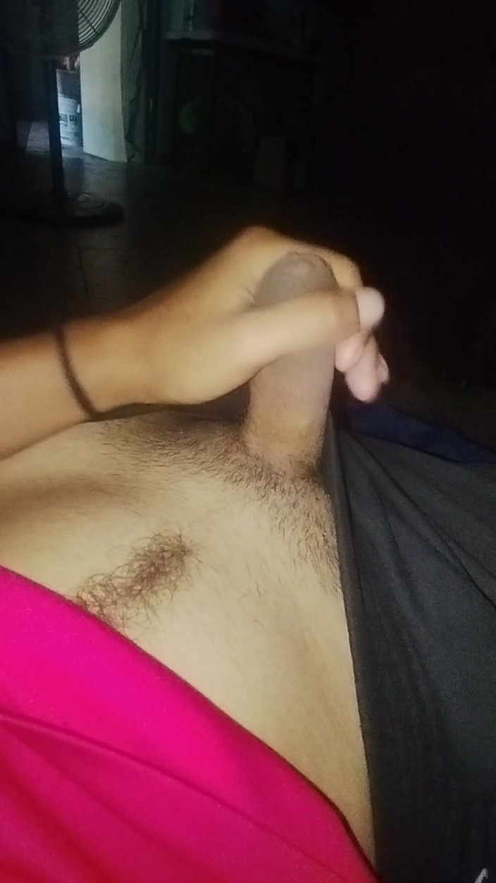 AlexAlejandro13: วันนี้เป็นวันศุกร์ที่ได้สัมผัสอวัยวะเพศของเขา